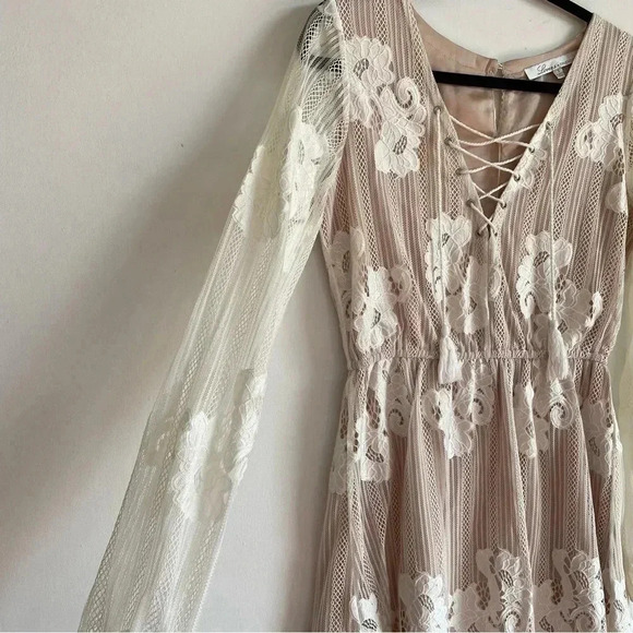 Lovers + Friends White Lace Long Sleeve Mini Dress Lace Up Key Hole Back S - Picture 5 of 14